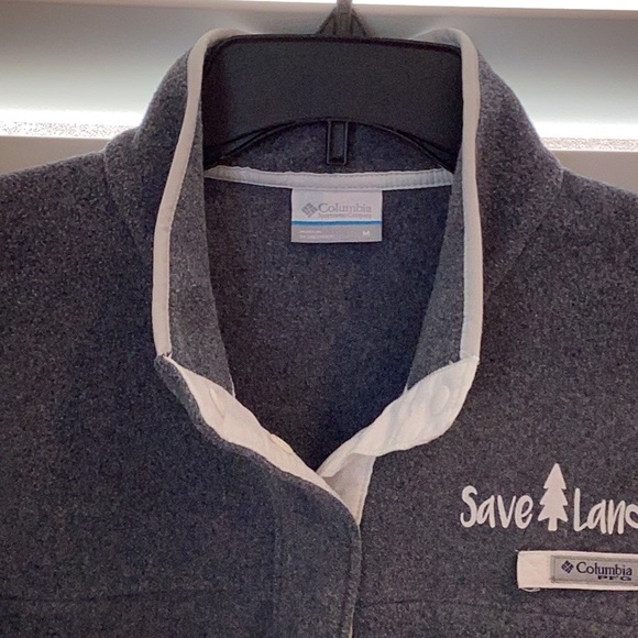 Columbia women’s or men’s sweatshirt? Size Medium, like new condition. - Picture 3 of 12